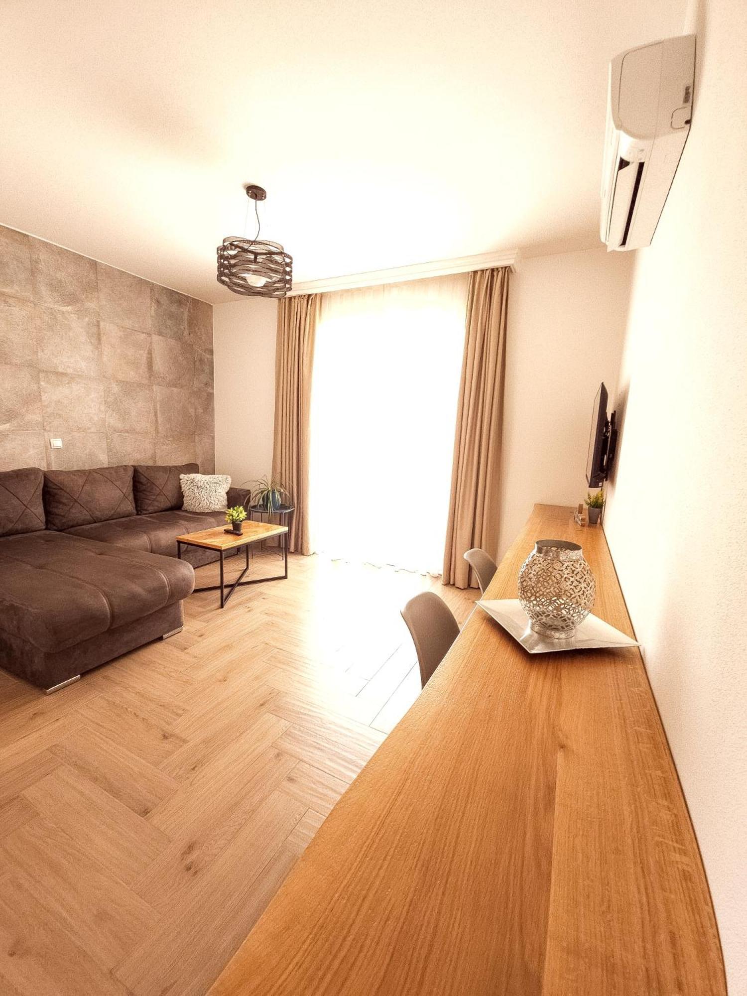 LaCasa Apartments Ulcinj Bagian luar foto